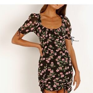 For love and lemons noir rose biscotti mini dress small